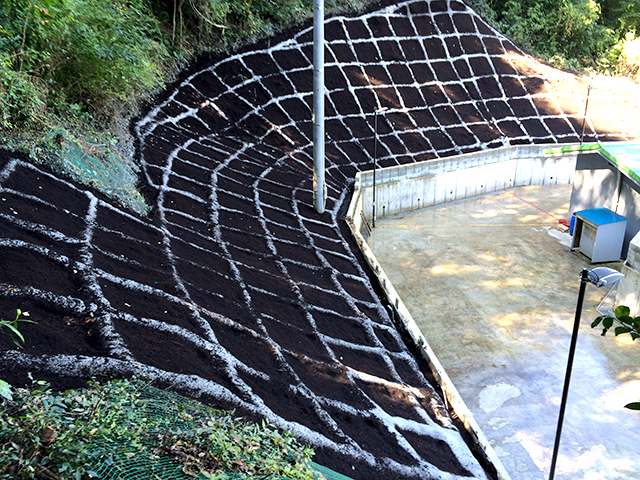 株式会社ライジングシビル簡易法枠吹付工