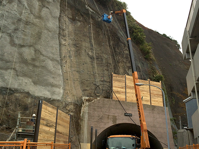 株式会社ライジングシビルモルタル吹付工